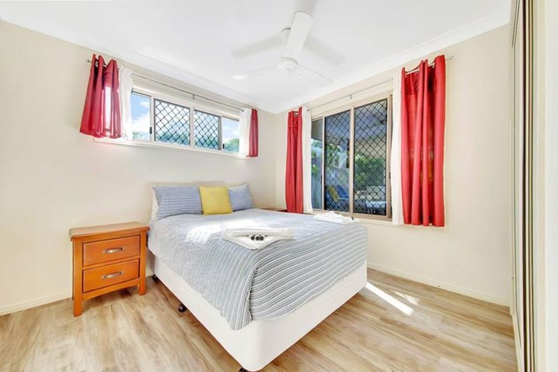 Photo - 9 Booth Court, Cooee Bay QLD 4703 - Image 14