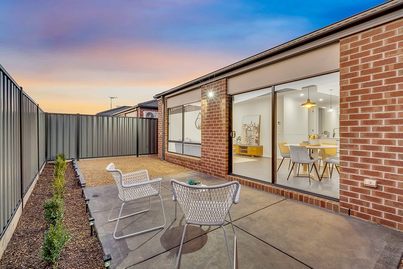 Photo - 9 Booyong Street, Craigieburn VIC 3064 - Image 15