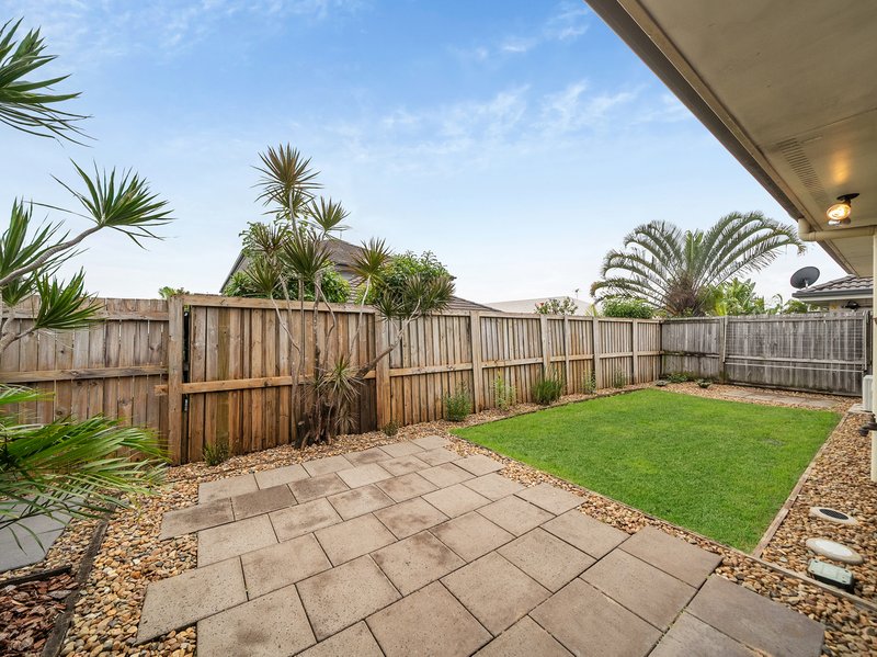 Photo - 9 Borbidge Street, North Lakes QLD 4509 - Image 7