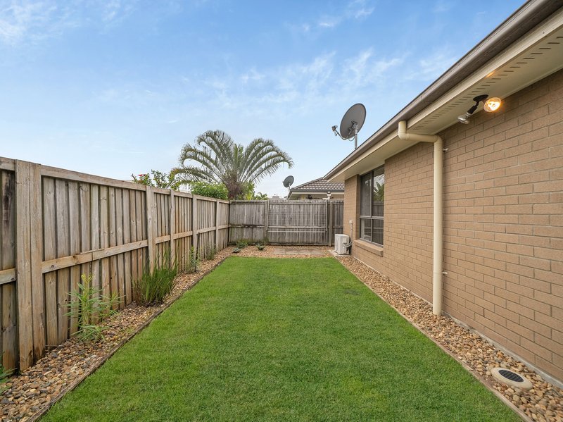Photo - 9 Borbidge Street, North Lakes QLD 4509 - Image 9