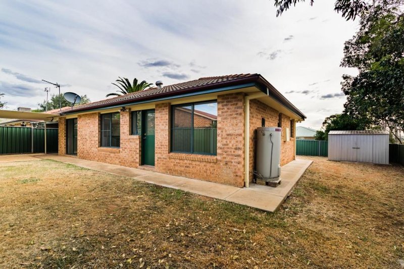 Photo - 9 Boronia Place, Dubbo NSW 2830 - Image 8