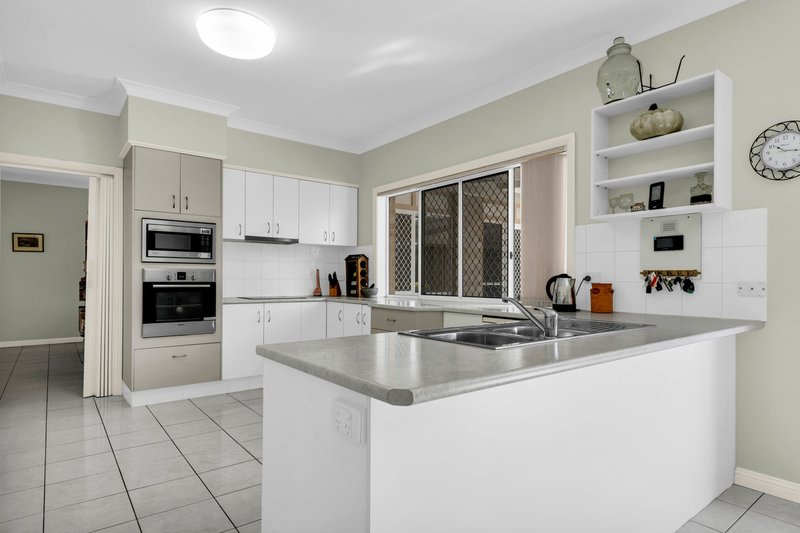 Photo - 9 Bowden Street, Carseldine QLD 4034 - Image 9