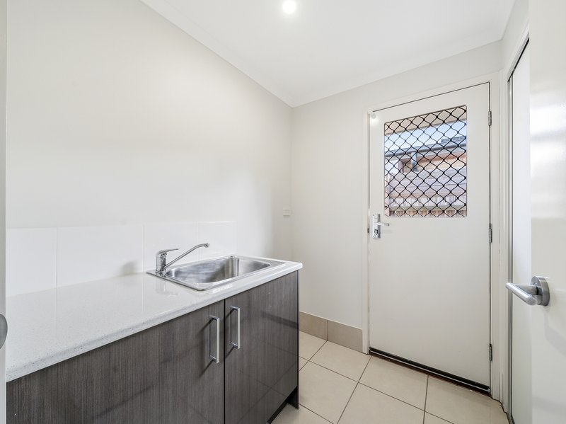 Photo - 9 Boyne Place, Warner QLD 4500 - Image 17