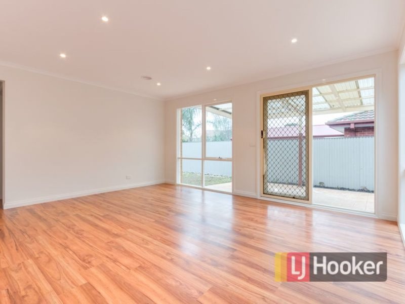 Photo - 9 Brady Close, Lynbrook VIC 3975 - Image 13