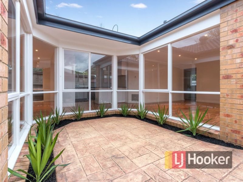 Photo - 9 Brady Close, Lynbrook VIC 3975 - Image 15