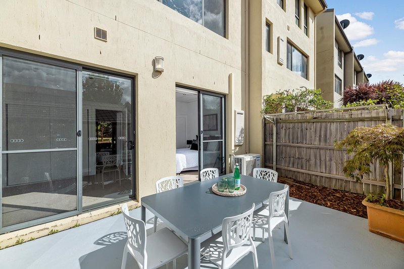 Photo - 9 Braggett Street, Gungahlin ACT 2912 - Image 7