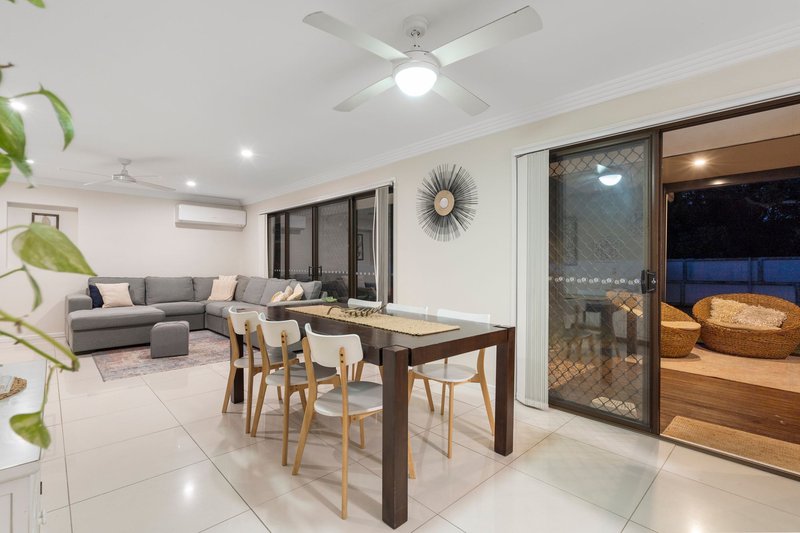 Photo - 9 Bramley Court, Mount Warren Park QLD 4207 - Image 9