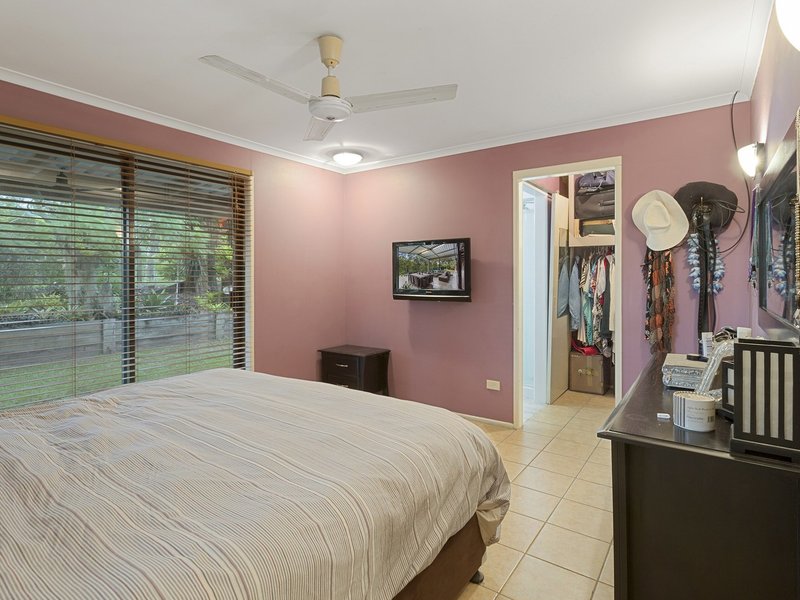 Photo - 9 Branch Creek Road, Clear Mountain QLD 4500 - Image 5