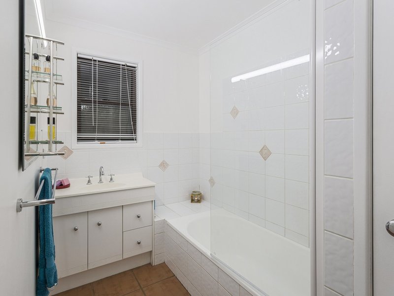 Photo - 9 Branch Creek Road, Clear Mountain QLD 4500 - Image 7
