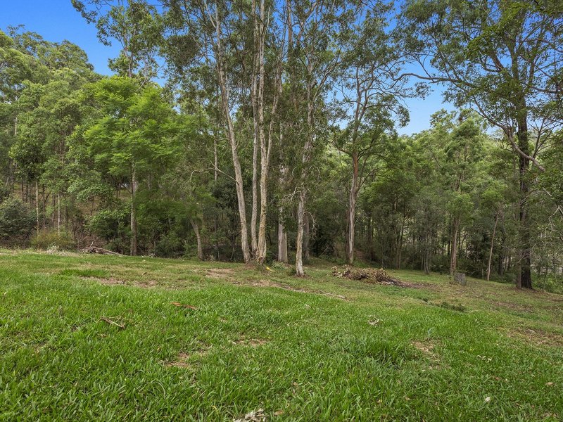 Photo - 9 Branch Creek Road, Clear Mountain QLD 4500 - Image 10
