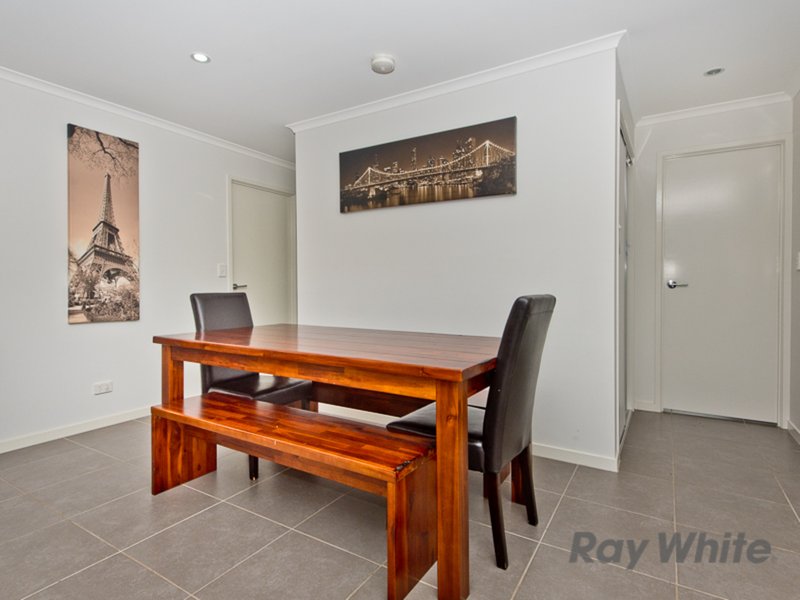 Photo - 9 Braxlaw Cres , Dakabin QLD 4503 - Image 6