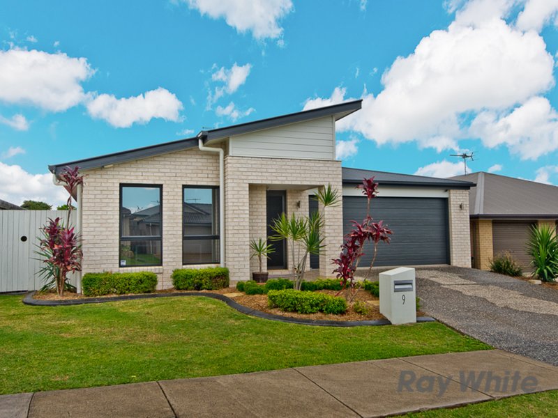 Photo - 9 Braxlaw Cres , Dakabin QLD 4503 - Image 19