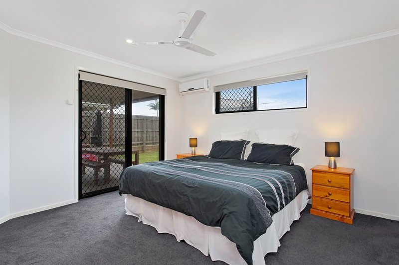 Photo - 9 Braxlaw Crescent, Dakabin QLD 4503 - Image 5