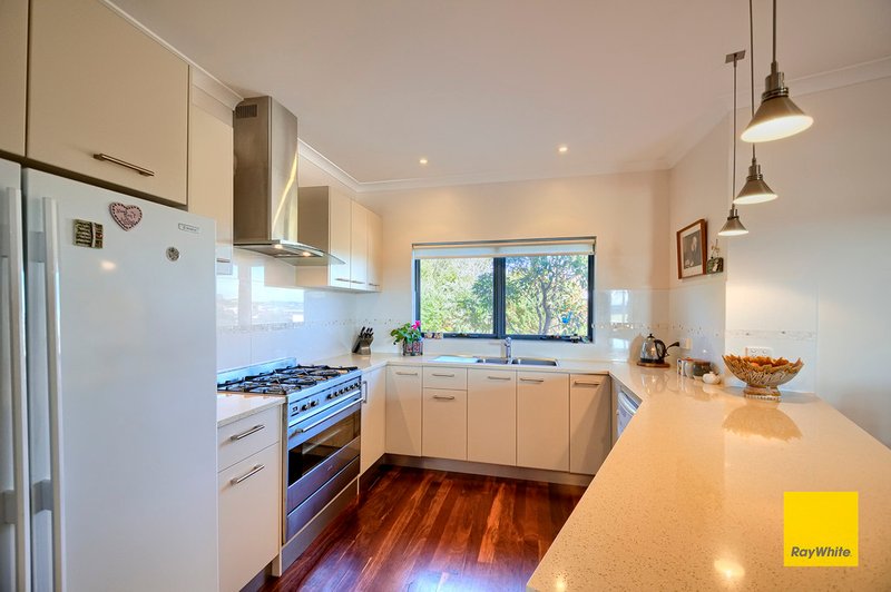 Photo - 9 Breaksea Crescent, Collingwood Heights WA 6330 - Image 7