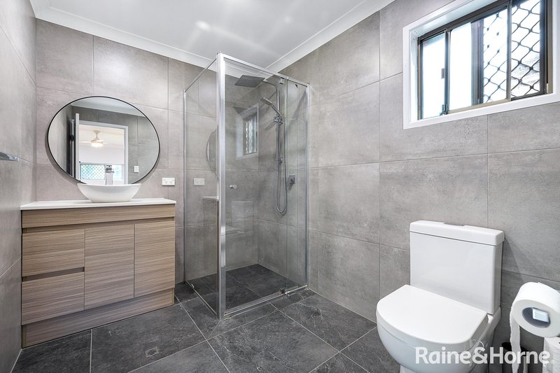 Photo - 9 Brentwood Drive, Daisy Hill QLD 4127 - Image 15