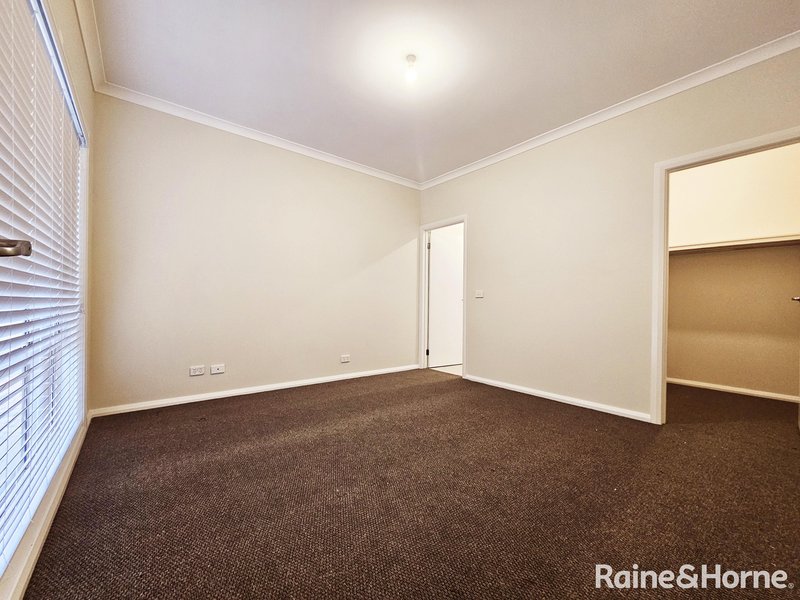 Photo - 9 Brindalee Way, Hillside VIC 3037 - Image 6