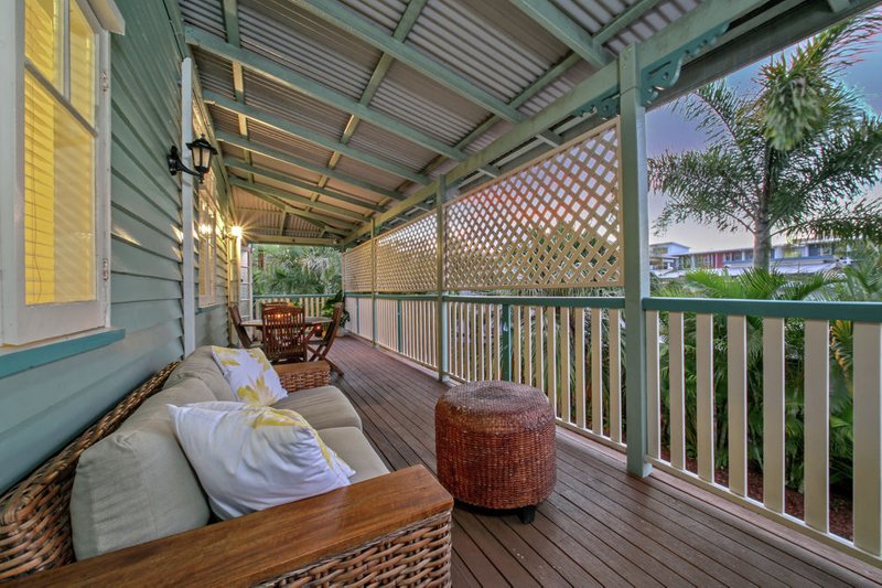 Photo - 9 Brisbane Street, Sandgate QLD 4017 - Image 5