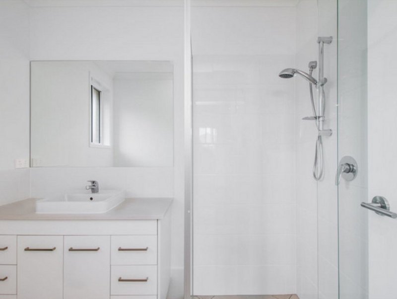 Photo - 9 Broadmead Street, Glenvale QLD 4350 - Image 7