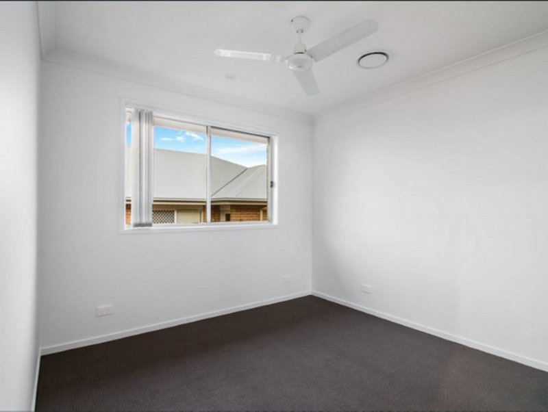 Photo - 9 Broadmead Street, Glenvale QLD 4350 - Image 10