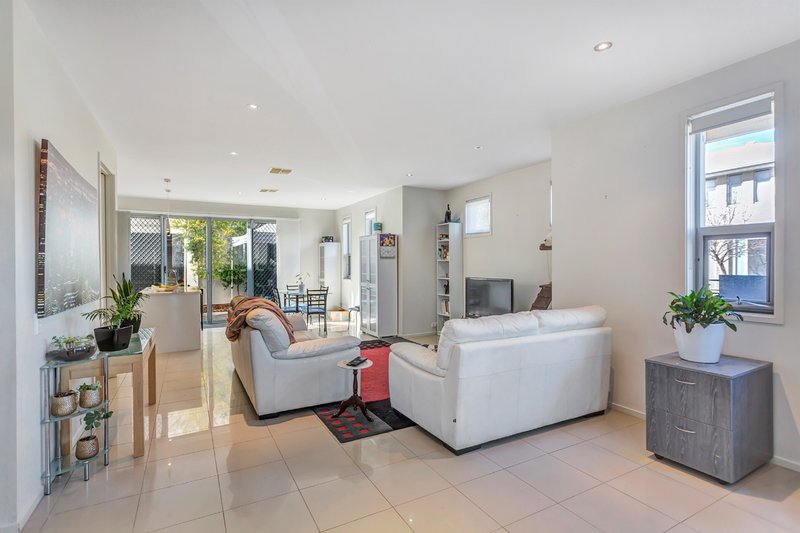 Photo - 9 Brocas Avenue, St Clair SA 5011 - Image 6