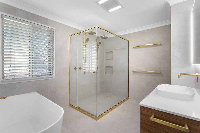 Photo - 9 Bromley Close, Murrumba Downs QLD 4503 - Image 7