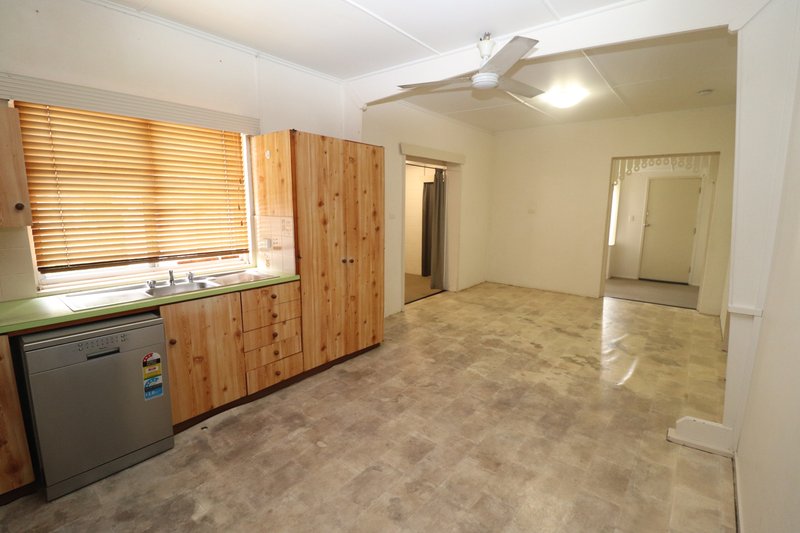 Photo - 9 Brookes Street, Giru QLD 4809 - Image 3