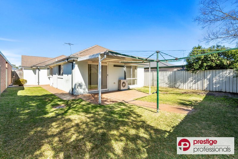 Photo - 9 Brownlow Court, Wattle Grove NSW 2173 - Image 8