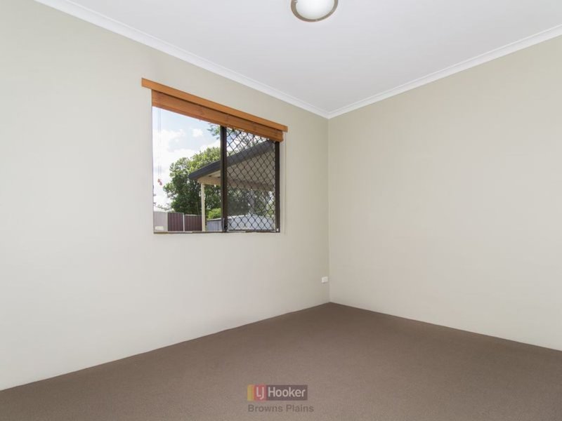 Photo - 9 Brushbox Street, Crestmead QLD 4132 - Image 5