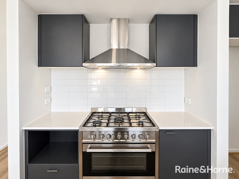 Photo - 9 Bucco Drive, Tarneit VIC 3029 - Image 4