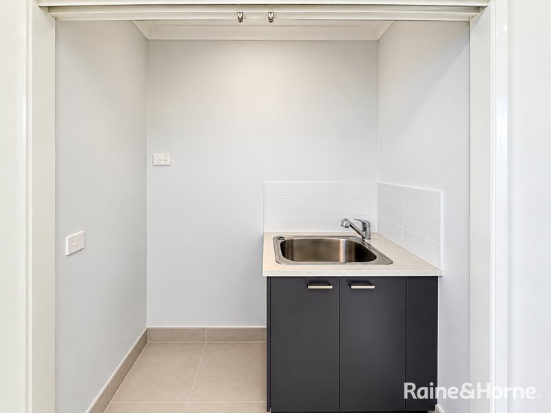 Photo - 9 Bucco Drive, Tarneit VIC 3029 - Image 13