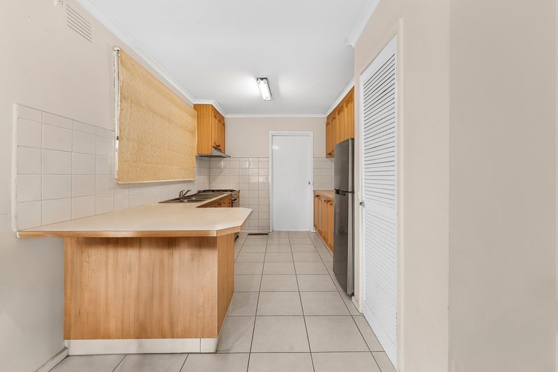 Photo - 9 Buller Parade, Lalor VIC 3075 - Image 4