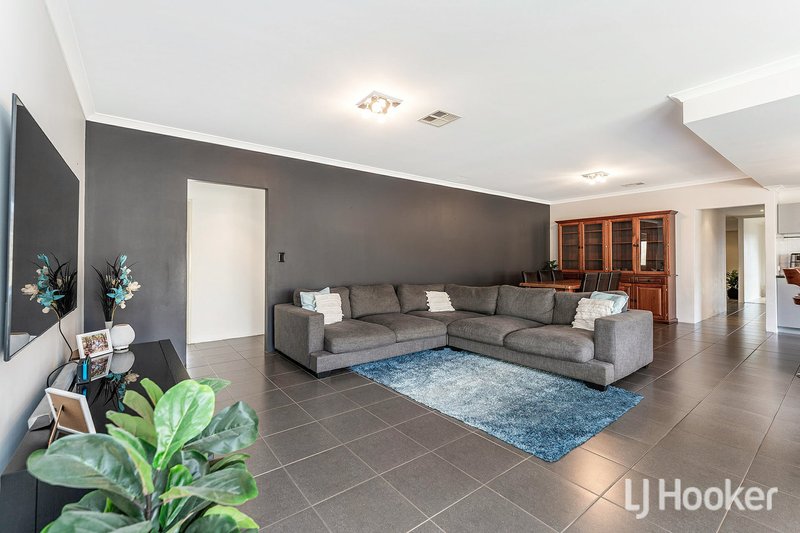 Photo - 9 Bulmer Way, Baldivis WA 6171 - Image 9