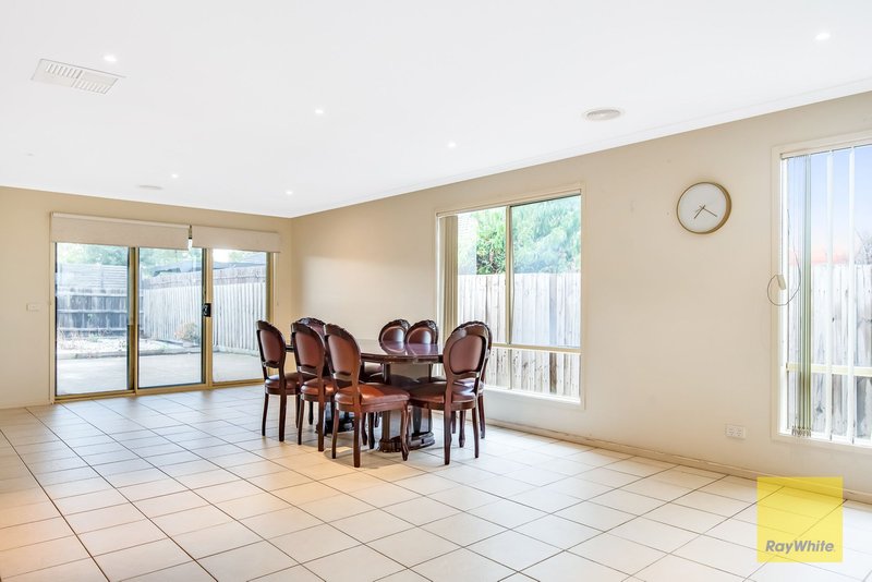 Photo - 9 Bunjil Way, Tarneit VIC 3029 - Image 10