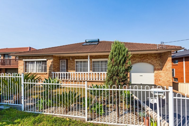 9 Burgess Avenue, Figtree NSW 2525