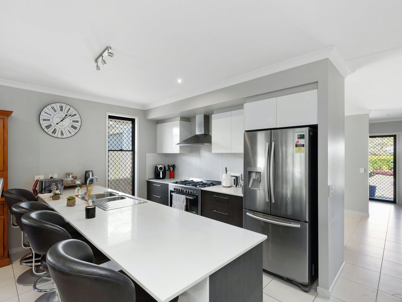 Photo - 9 Burgundy Court, Caloundra West QLD 4551 - Image 2