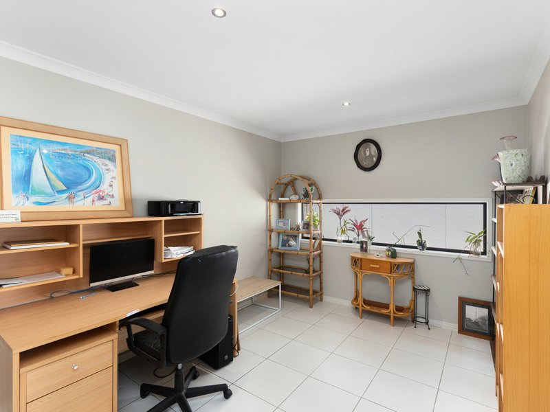 Photo - 9 Burgundy Court, Caloundra West QLD 4551 - Image 7