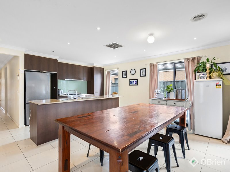 Photo - 9 Bush Street, Manor Lakes VIC 3024 - Image 4