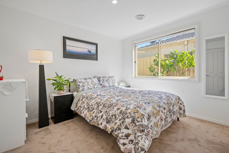 Photo - 9 Bushmans Way, South Morang VIC 3752 - Image 8