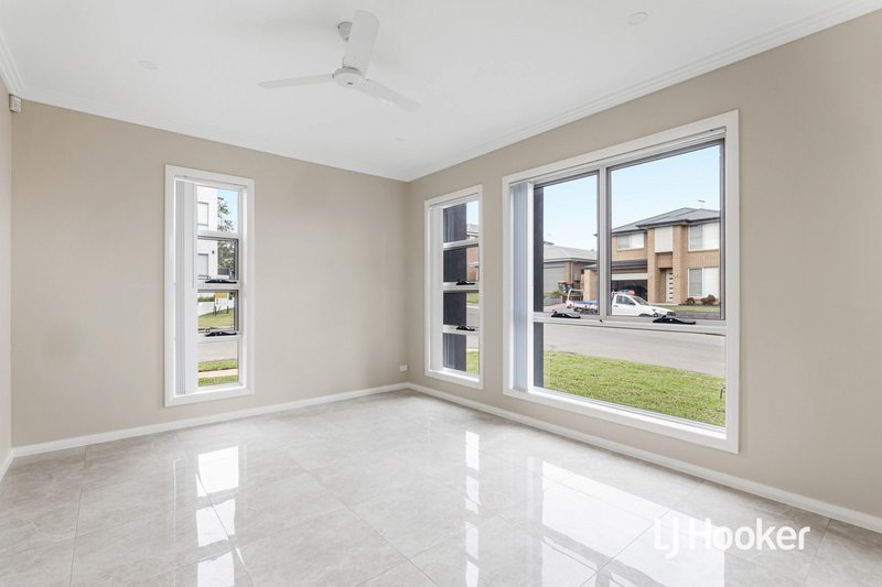 Photo - 9 Cabalima Street, Box Hill NSW 2765 - Image 5