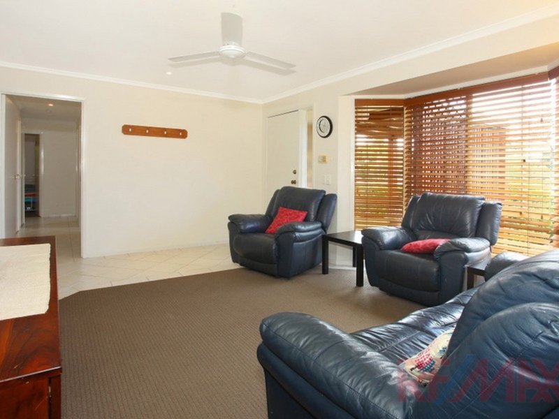 Photo - 9 Cabot Crt , Merrimac QLD 4226 - Image 7