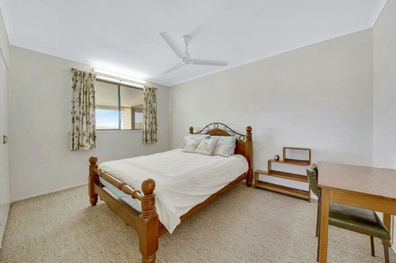 Photo - 9 Caledon Street, Tannum Sands QLD 4680 - Image 12