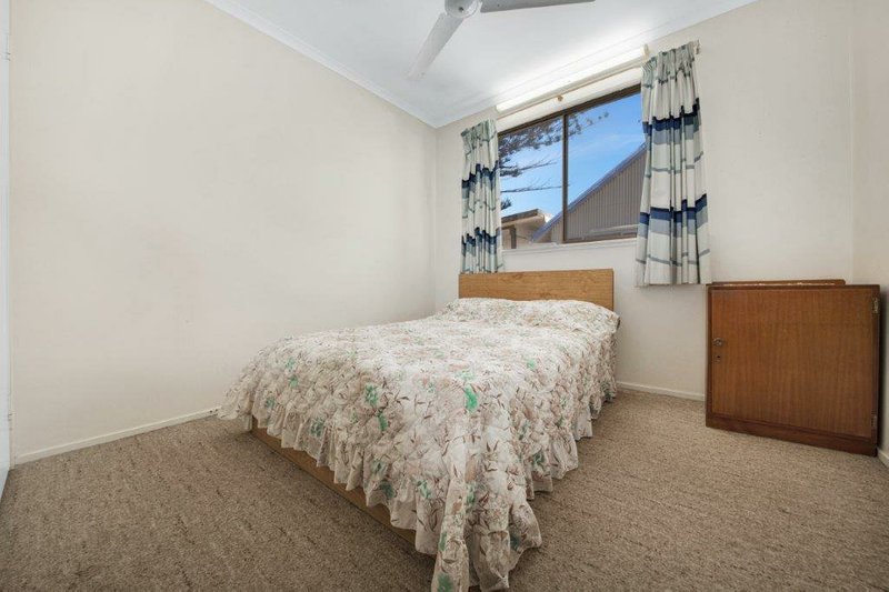 Photo - 9 Caledon Street, Tannum Sands QLD 4680 - Image 13