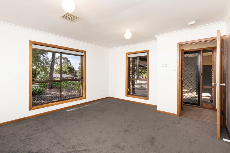 Photo - 9 Caledonia Avenue, Woodside SA 5244 - Image 4