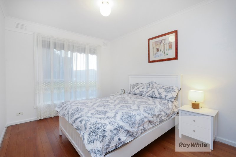 Photo - 9 Calshot Grove, Gladstone Park VIC 3043 - Image 15