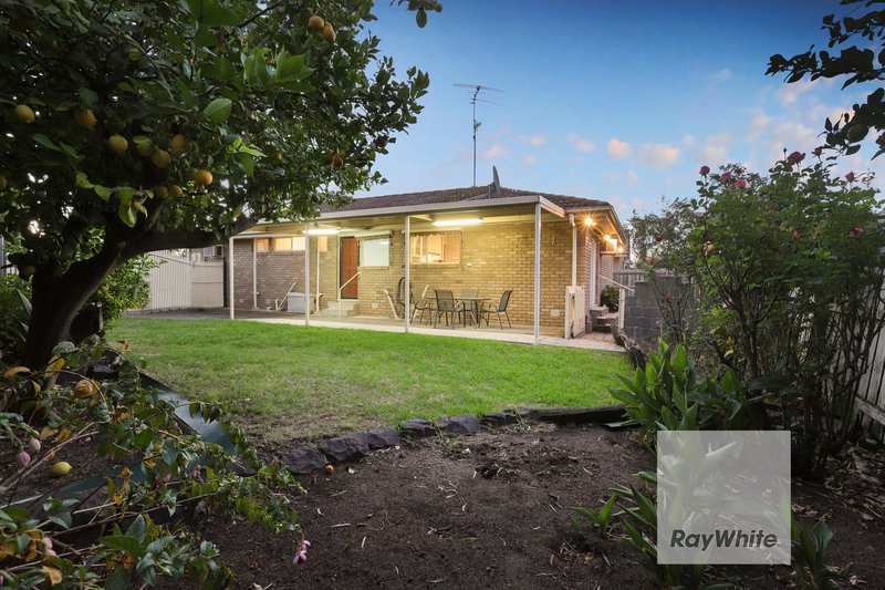 Photo - 9 Calshot Grove, Gladstone Park VIC 3043 - Image 22