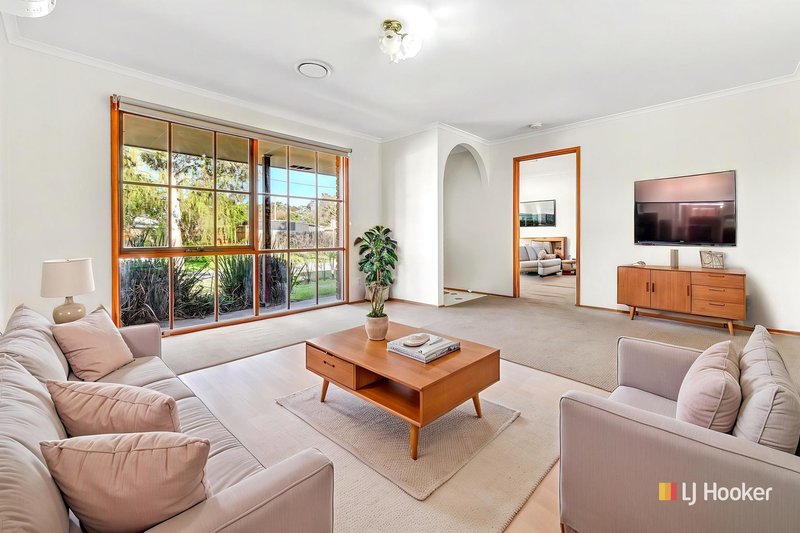 Photo - 9 Camdale Close, Hampton Park VIC 3976 - Image 4