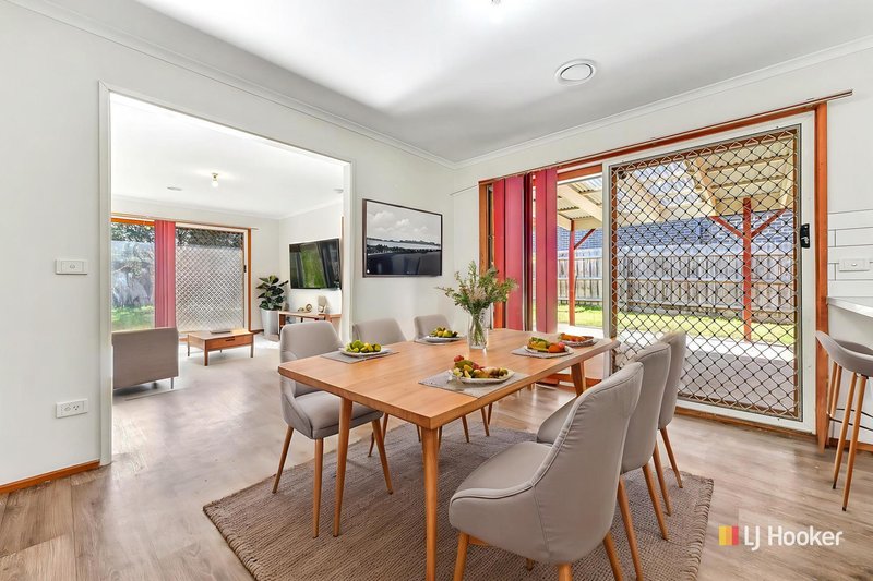 Photo - 9 Camdale Close, Hampton Park VIC 3976 - Image 8