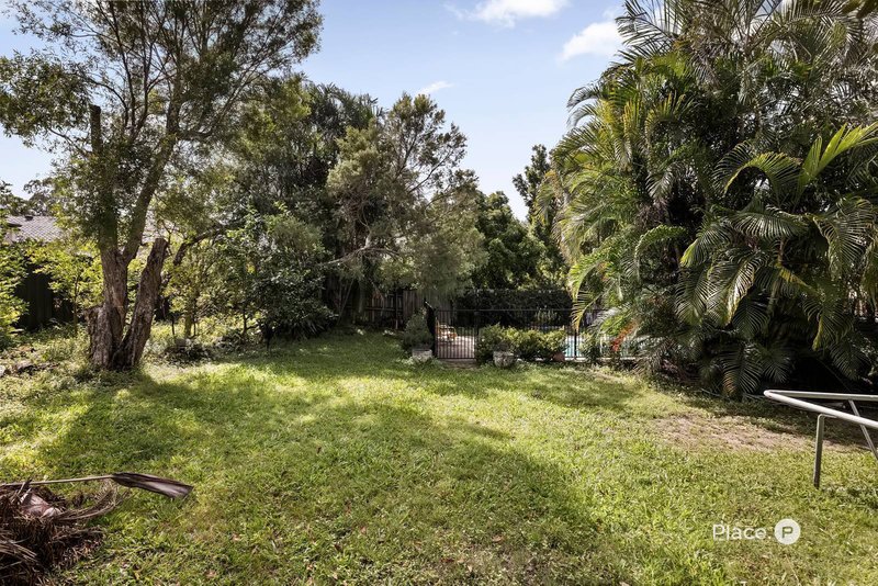 Photo - 9 Camelot Street, Tennyson QLD 4105 - Image 16