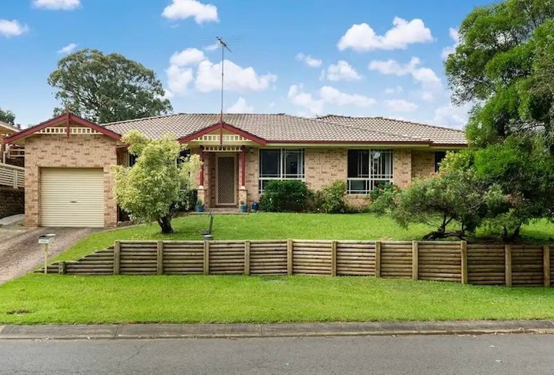 9 Cameron Place, St Helens Park NSW 2560