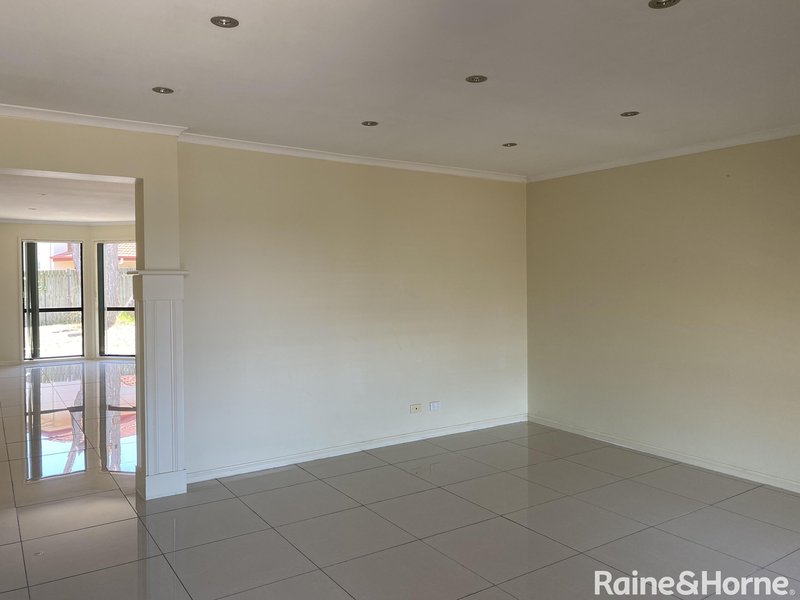 Photo - 9 Canning Court, Kuraby QLD 4112 - Image 4